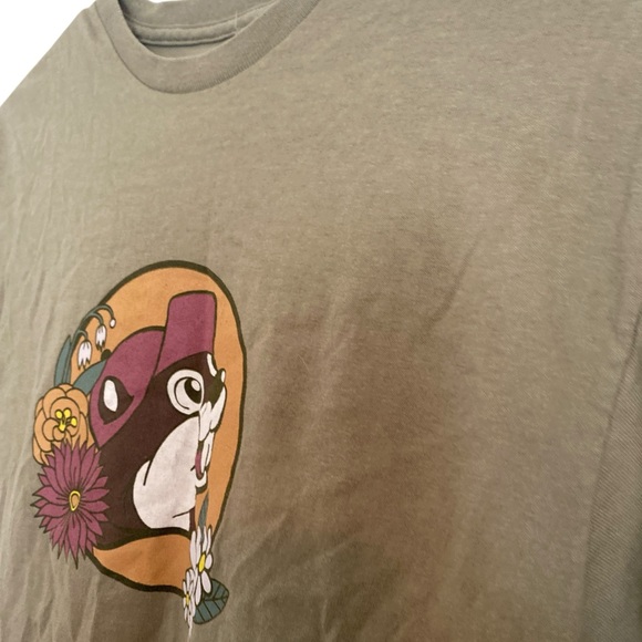 🦃Buc-ees Women's medium  T-shirt Green Cotton Life Is Short Take the Trip Spring - Picture 2 of 7